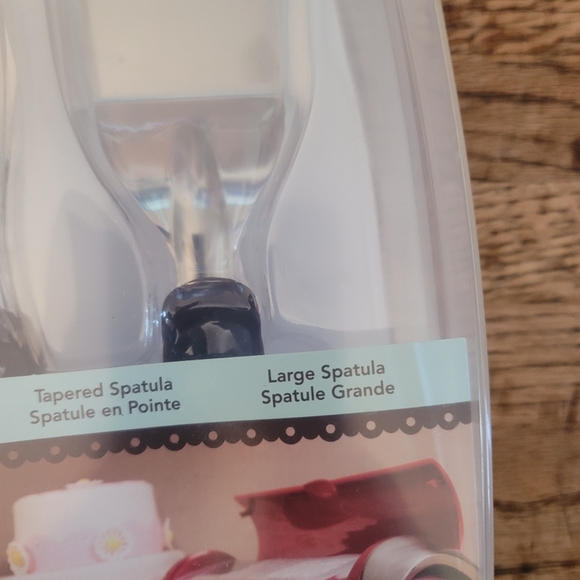 Cricut Cake Tool Kit - Picture 8 of 14